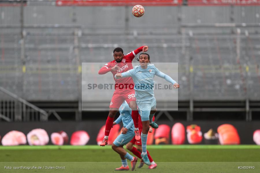 AKON Arena, Würzburg, 02.11.2024, sport, action, Fussball, BFV, 18. Spieltag, Regionalliga Bayern, TGM, FWK, Türkgücü München, FC Würzburger Kickers - Bild-ID: 2450990