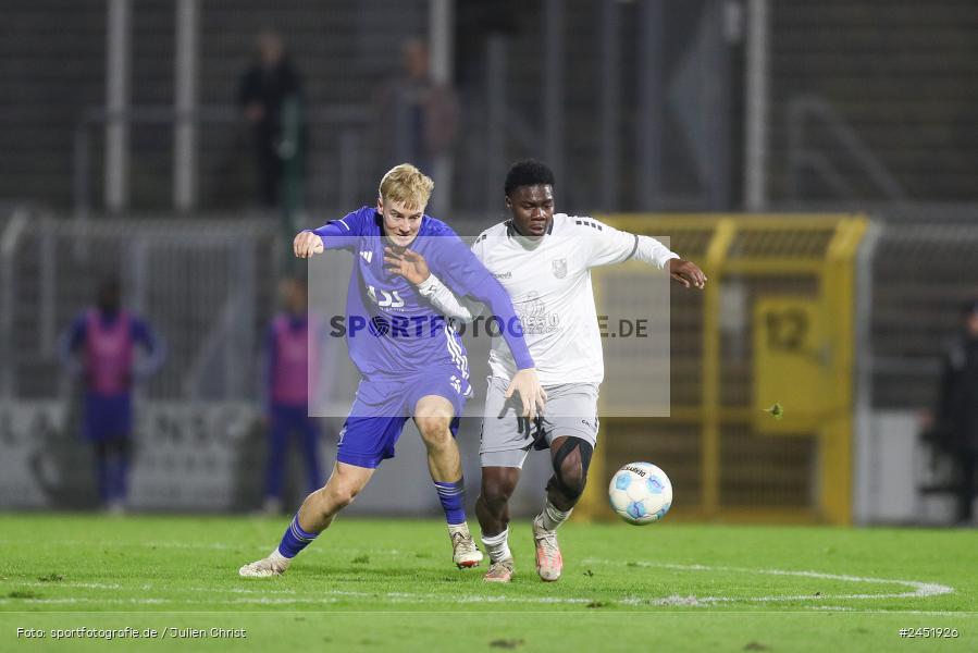 Stadion am Schönbusch, Aschaffenburg, 05.11.2024, sport, action, Fussball, BFV, 13. Spieltag, Regionalliga Bayern, FCE, SVA, FC Eintracht Bamberg, SV Viktoria Aschaffenburg - Bild-ID: 2451926