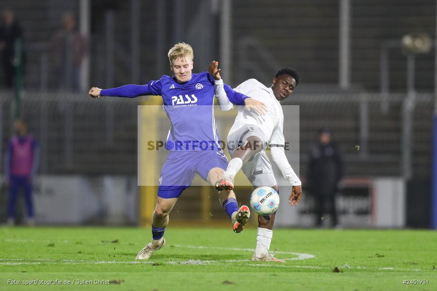 Stadion am Schönbusch, Aschaffenburg, 05.11.2024, sport, action, Fussball, BFV, 13. Spieltag, Regionalliga Bayern, FCE, SVA, FC Eintracht Bamberg, SV Viktoria Aschaffenburg - Bild-ID: 2451931