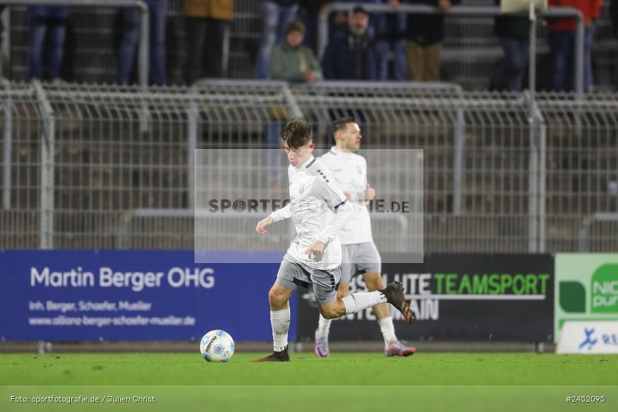 Stadion am Schönbusch, Aschaffenburg, 05.11.2024, sport, action, Fussball, BFV, 13. Spieltag, Regionalliga Bayern, FCE, SVA, FC Eintracht Bamberg, SV Viktoria Aschaffenburg - Bild-ID: 2452095