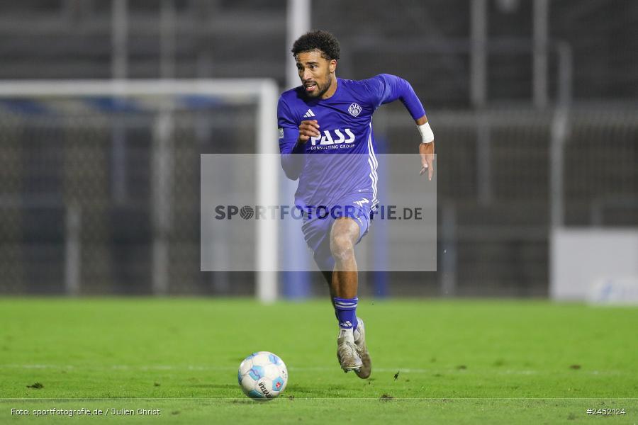 Stadion am Schönbusch, Aschaffenburg, 05.11.2024, sport, action, Fussball, BFV, 13. Spieltag, Regionalliga Bayern, FCE, SVA, FC Eintracht Bamberg, SV Viktoria Aschaffenburg - Bild-ID: 2452124