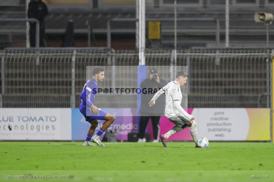 Stadion am Schönbusch, Aschaffenburg, 05.11.2024, sport, action, Fussball, BFV, 13. Spieltag, Regionalliga Bayern, FCE, SVA, FC Eintracht Bamberg, SV Viktoria Aschaffenburg - Bild-ID: 2452168