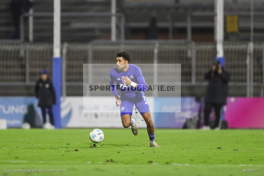 Stadion am Schönbusch, Aschaffenburg, 05.11.2024, sport, action, Fussball, BFV, 13. Spieltag, Regionalliga Bayern, FCE, SVA, FC Eintracht Bamberg, SV Viktoria Aschaffenburg - Bild-ID: 2452172
