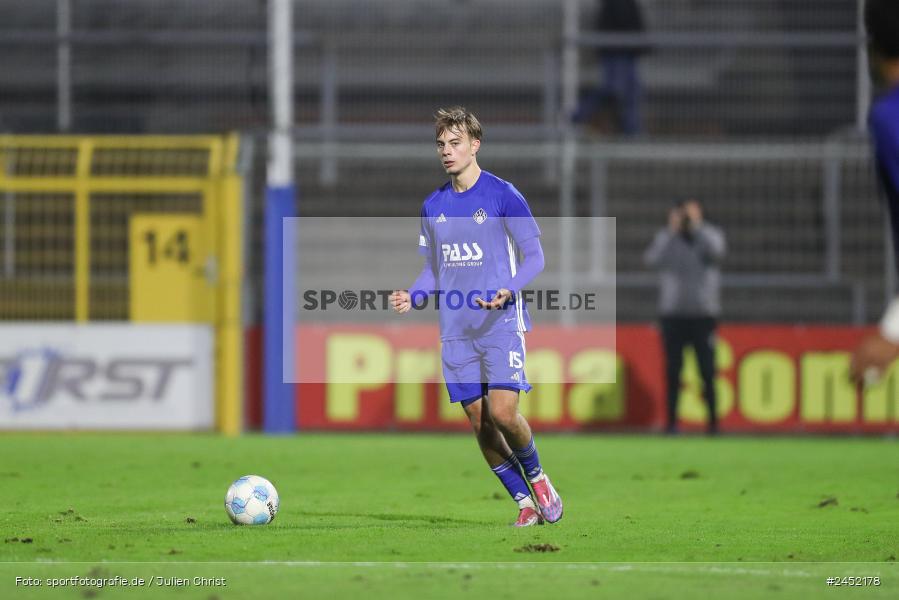 Stadion am Schönbusch, Aschaffenburg, 05.11.2024, sport, action, Fussball, BFV, 13. Spieltag, Regionalliga Bayern, FCE, SVA, FC Eintracht Bamberg, SV Viktoria Aschaffenburg - Bild-ID: 2452178
