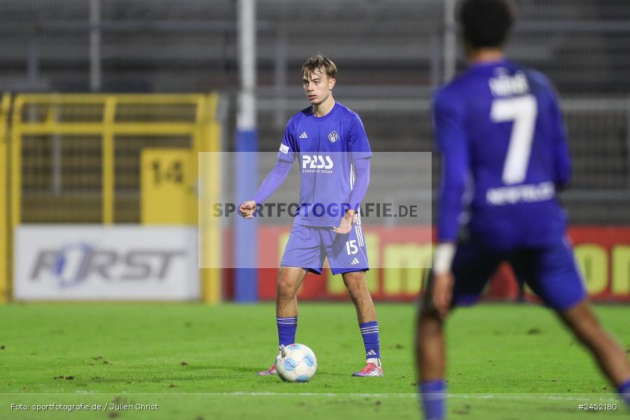 Stadion am Schönbusch, Aschaffenburg, 05.11.2024, sport, action, Fussball, BFV, 13. Spieltag, Regionalliga Bayern, FCE, SVA, FC Eintracht Bamberg, SV Viktoria Aschaffenburg - Bild-ID: 2452180