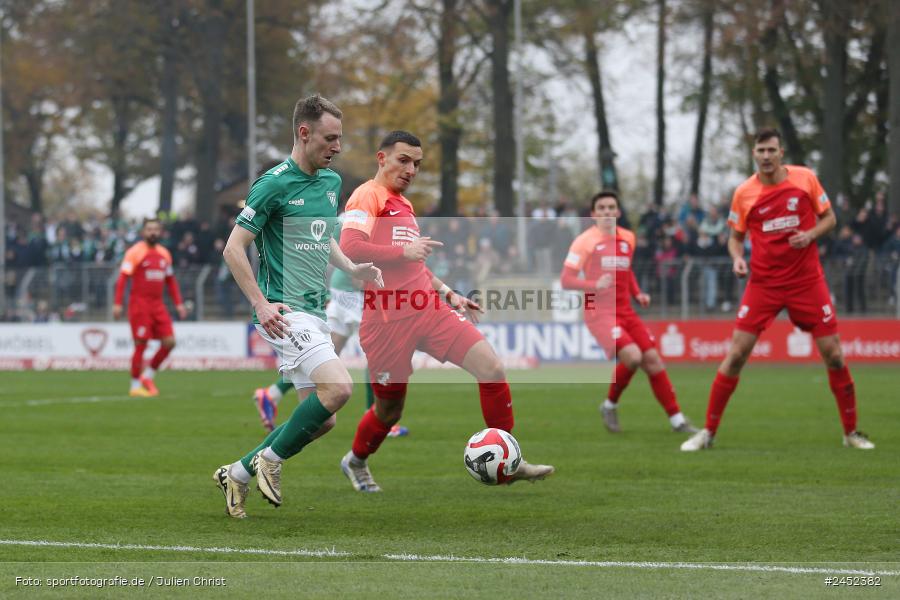 Willy-Sachs-Stadion, Schweinfurt, 09.11.2024, sport, action, Fussball, BFV, 19. Spieltag, Regionalliga Bayern, HAN, FCS, SpVgg Hankofen-Hailing, 1. FC Schweinfurt 1905 - Bild-ID: 2452382