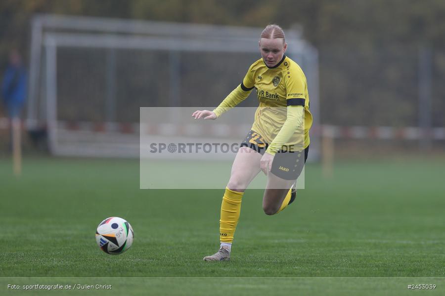 Sportanlage Sachsen Erlbachweg 9, Sachsen b. Ansbach, 10.11.2024, sport, action, Fussball, BFV, 10. Spieltag, 2. Frauen-Bundesliga, VFL, SV67, VfL Bochum 1848, SV 67 Weinberg - Bild-ID: 2453039 Sportanlage Sachsen Erlbachweg 9, Sachsen b. Ansbach, 10.11.2024, sport, action, Fussball, BFV, 10. Spieltag, 2. Frauen-Bundesliga, VFL, SV67, VfL Bochum 1848, SV 67 Weinberg - Bild-ID: 2453039