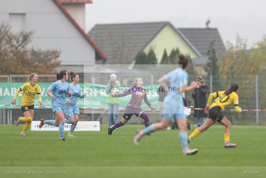 Sportanlage Sachsen Erlbachweg 9, Sachsen b. Ansbach, 10.11.2024, sport, action, Fussball, BFV, 10. Spieltag, 2. Frauen-Bundesliga, VFL, SV67, VfL Bochum 1848, SV 67 Weinberg - Bild-ID: 2453397