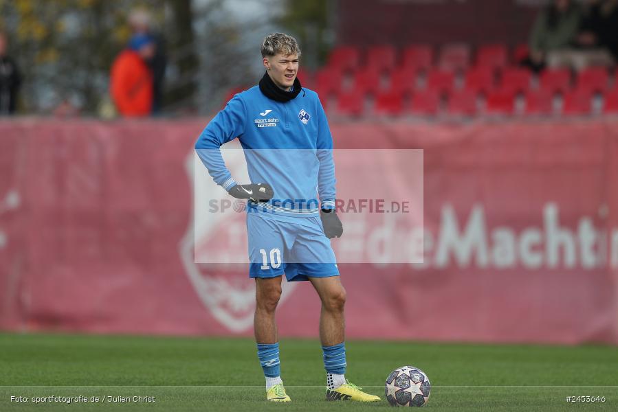 NGN-Arena, Aubstadt, 16.11.2024, sport, action, Fussball, BFV, 20. Spieltag, Regionalliga Bayern, FVI, AUB, FV Illertissen, TSV Aubstadt - Bild-ID: 2453646