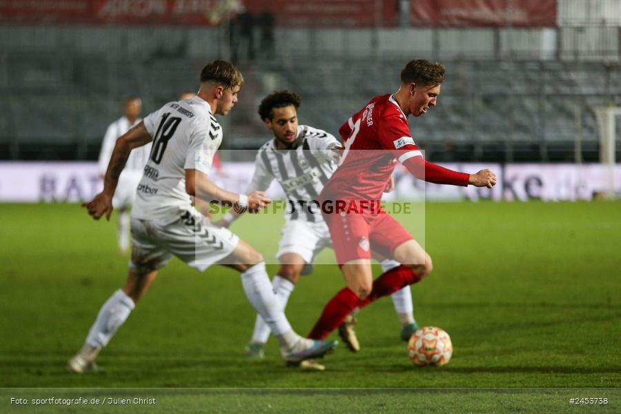 AKON Arena, Würzburg, 15.11.2024, sport, action, Fussball, BFV, 20. Spieltag, Regionalliga Bayern, SVW, FWK, SV Wacker Burghausen, FC Würzburger Kickers - Bild-ID: 2453738