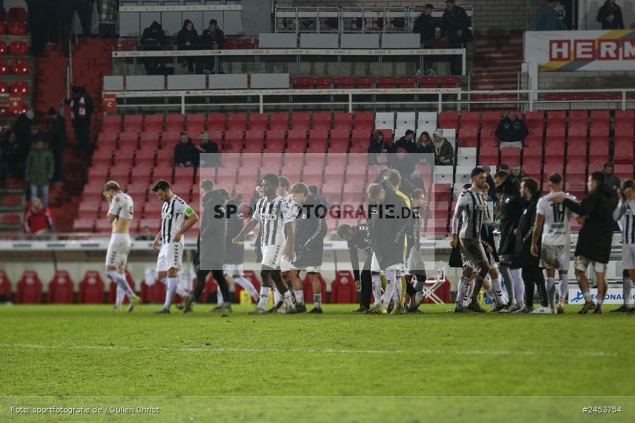 AKON Arena, Würzburg, 15.11.2024, sport, action, Fussball, BFV, 20. Spieltag, Regionalliga Bayern, SVW, FWK, SV Wacker Burghausen, FC Würzburger Kickers - Bild-ID: 2453754
