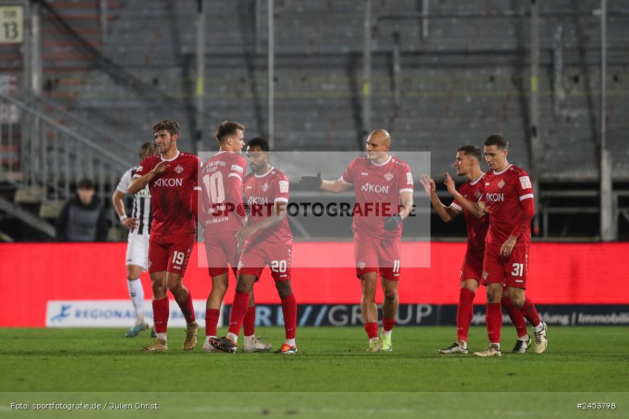 AKON Arena, Würzburg, 15.11.2024, sport, action, Fussball, BFV, 20. Spieltag, Regionalliga Bayern, SVW, FWK, SV Wacker Burghausen, FC Würzburger Kickers - Bild-ID: 2453798