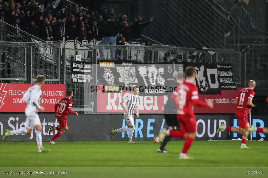 AKON Arena, Würzburg, 15.11.2024, sport, action, Fussball, BFV, 20. Spieltag, Regionalliga Bayern, SVW, FWK, SV Wacker Burghausen, FC Würzburger Kickers - Bild-ID: 2453802