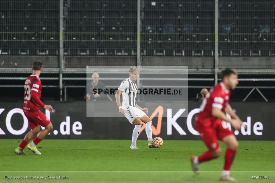 AKON Arena, Würzburg, 15.11.2024, sport, action, Fussball, BFV, 20. Spieltag, Regionalliga Bayern, SVW, FWK, SV Wacker Burghausen, FC Würzburger Kickers - Bild-ID: 2453803