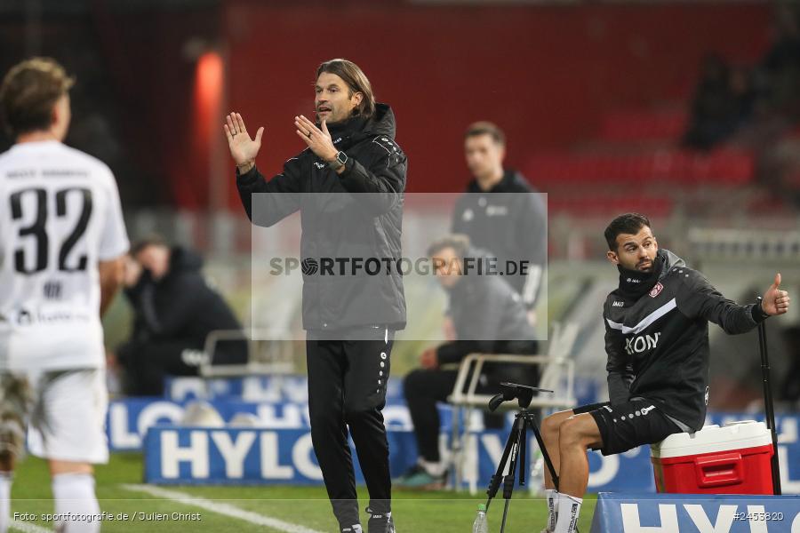 AKON Arena, Würzburg, 15.11.2024, sport, action, Fussball, BFV, 20. Spieltag, Regionalliga Bayern, SVW, FWK, SV Wacker Burghausen, FC Würzburger Kickers - Bild-ID: 2453820
