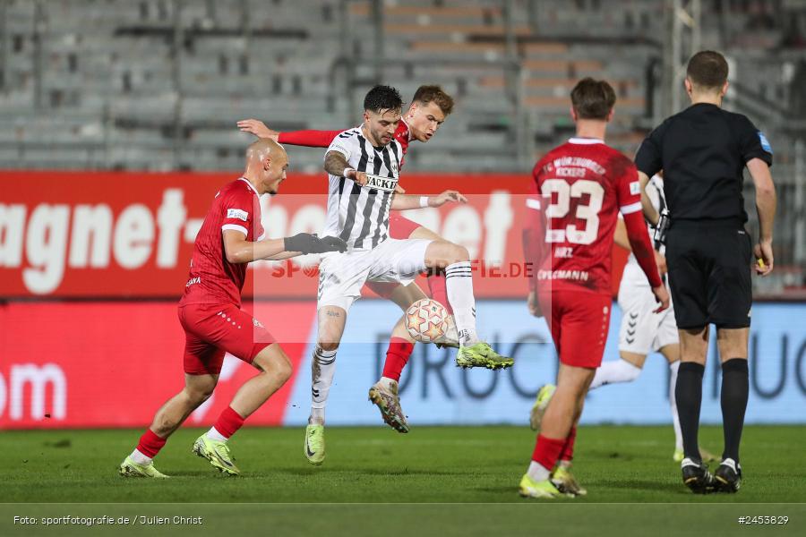 AKON Arena, Würzburg, 15.11.2024, sport, action, Fussball, BFV, 20. Spieltag, Regionalliga Bayern, SVW, FWK, SV Wacker Burghausen, FC Würzburger Kickers - Bild-ID: 2453829