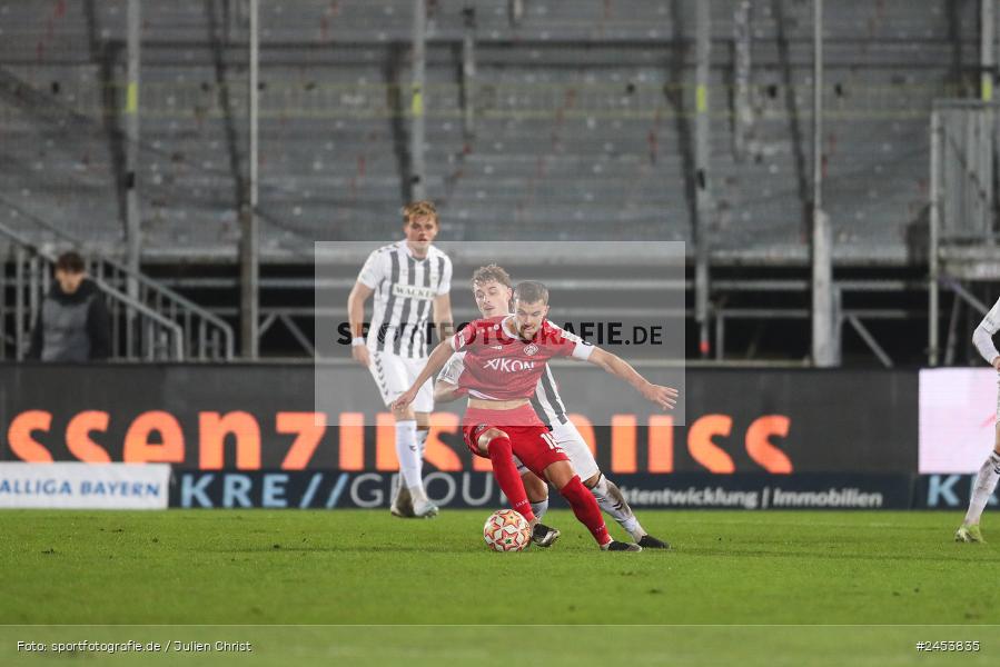 AKON Arena, Würzburg, 15.11.2024, sport, action, Fussball, BFV, 20. Spieltag, Regionalliga Bayern, SVW, FWK, SV Wacker Burghausen, FC Würzburger Kickers - Bild-ID: 2453835