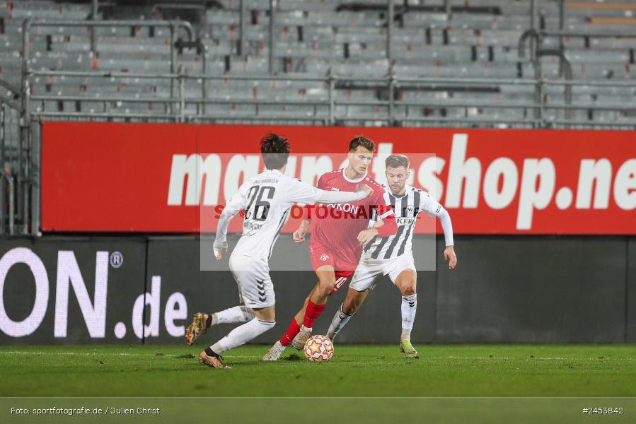 AKON Arena, Würzburg, 15.11.2024, sport, action, Fussball, BFV, 20. Spieltag, Regionalliga Bayern, SVW, FWK, SV Wacker Burghausen, FC Würzburger Kickers - Bild-ID: 2453842