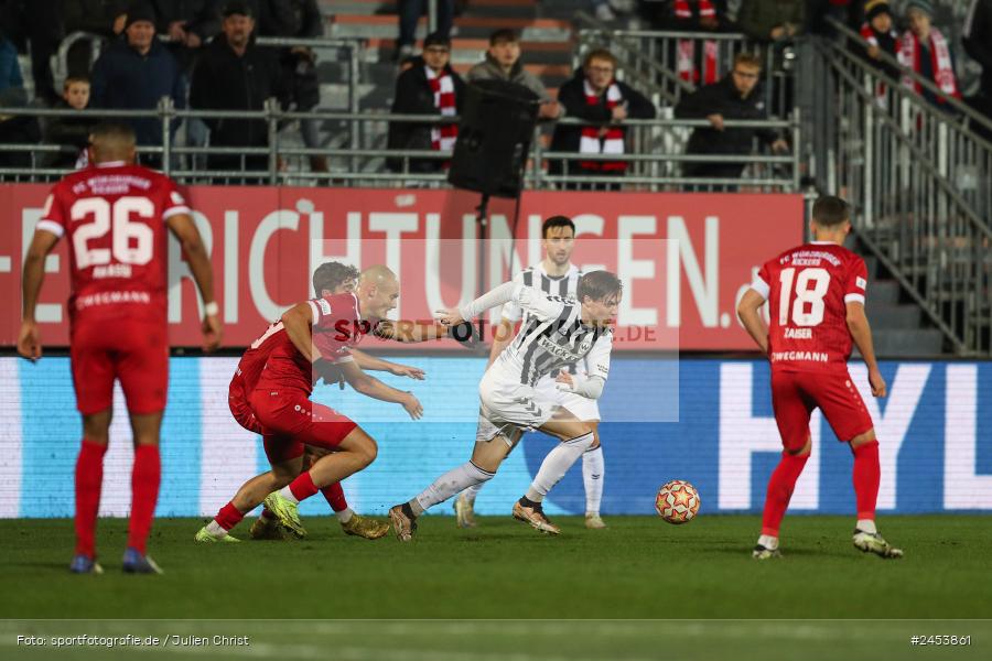 AKON Arena, Würzburg, 15.11.2024, sport, action, Fussball, BFV, 20. Spieltag, Regionalliga Bayern, SVW, FWK, SV Wacker Burghausen, FC Würzburger Kickers - Bild-ID: 2453861