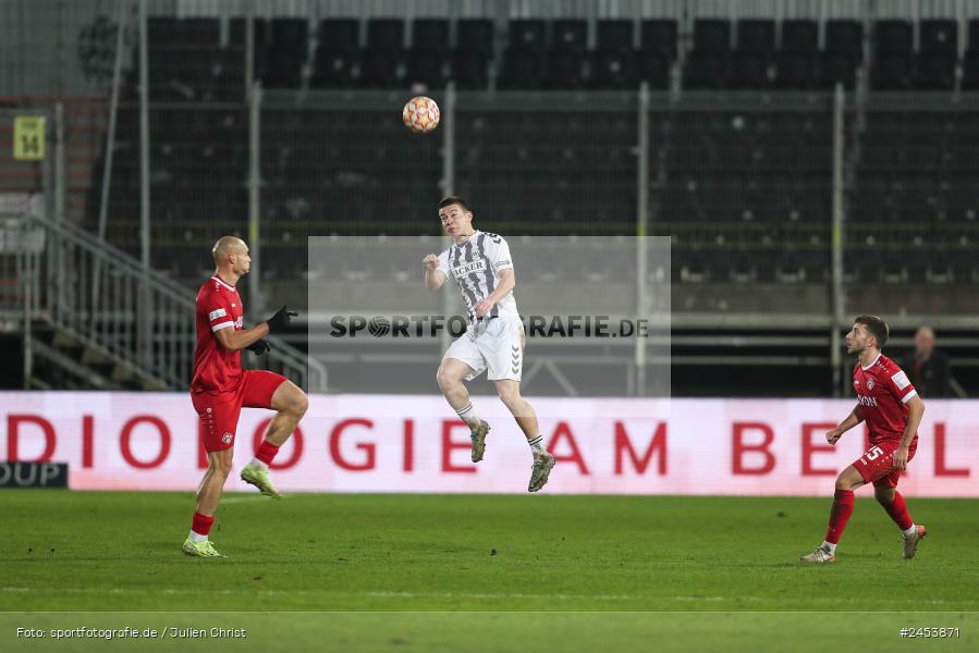 AKON Arena, Würzburg, 15.11.2024, sport, action, Fussball, BFV, 20. Spieltag, Regionalliga Bayern, SVW, FWK, SV Wacker Burghausen, FC Würzburger Kickers - Bild-ID: 2453871