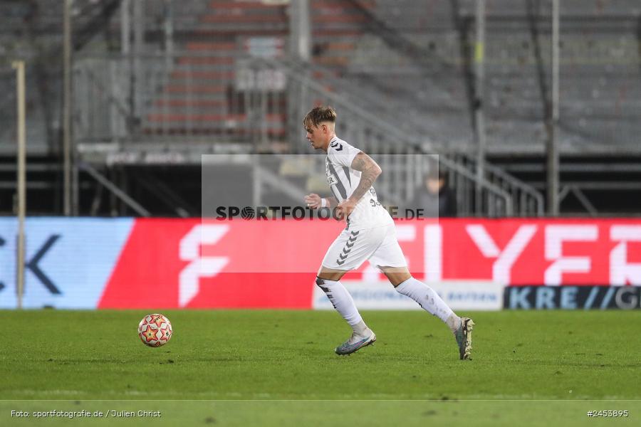 AKON Arena, Würzburg, 15.11.2024, sport, action, Fussball, BFV, 20. Spieltag, Regionalliga Bayern, SVW, FWK, SV Wacker Burghausen, FC Würzburger Kickers - Bild-ID: 2453895