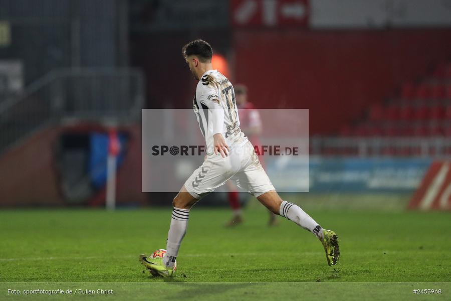 AKON Arena, Würzburg, 15.11.2024, sport, action, Fussball, BFV, 20. Spieltag, Regionalliga Bayern, SVW, FWK, SV Wacker Burghausen, FC Würzburger Kickers - Bild-ID: 2453968