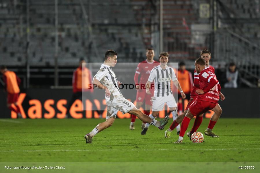 AKON Arena, Würzburg, 15.11.2024, sport, action, Fussball, BFV, 20. Spieltag, Regionalliga Bayern, SVW, FWK, SV Wacker Burghausen, FC Würzburger Kickers - Bild-ID: 2453970