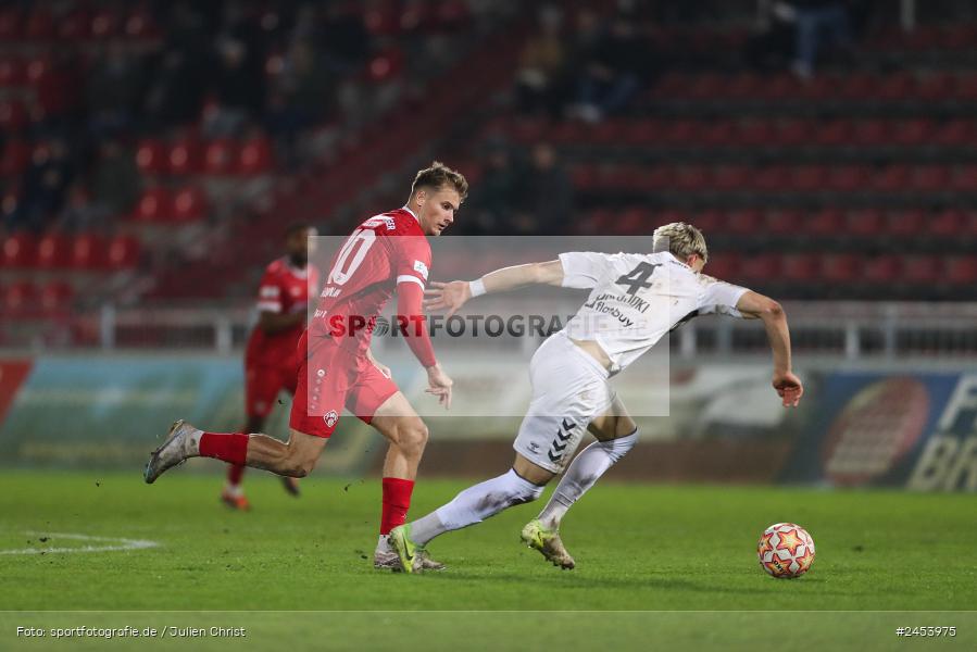 AKON Arena, Würzburg, 15.11.2024, sport, action, Fussball, BFV, 20. Spieltag, Regionalliga Bayern, SVW, FWK, SV Wacker Burghausen, FC Würzburger Kickers - Bild-ID: 2453975