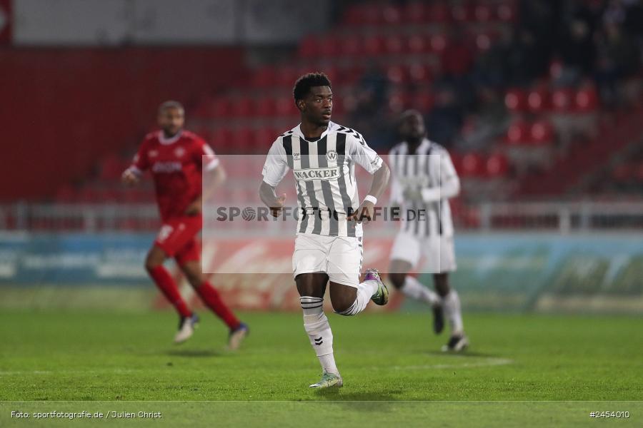 AKON Arena, Würzburg, 15.11.2024, sport, action, Fussball, BFV, 20. Spieltag, Regionalliga Bayern, SVW, FWK, SV Wacker Burghausen, FC Würzburger Kickers - Bild-ID: 2454010