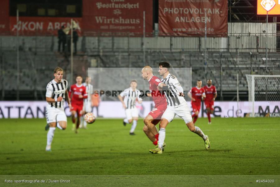 AKON Arena, Würzburg, 15.11.2024, sport, action, Fussball, BFV, 20. Spieltag, Regionalliga Bayern, SVW, FWK, SV Wacker Burghausen, FC Würzburger Kickers - Bild-ID: 2454020