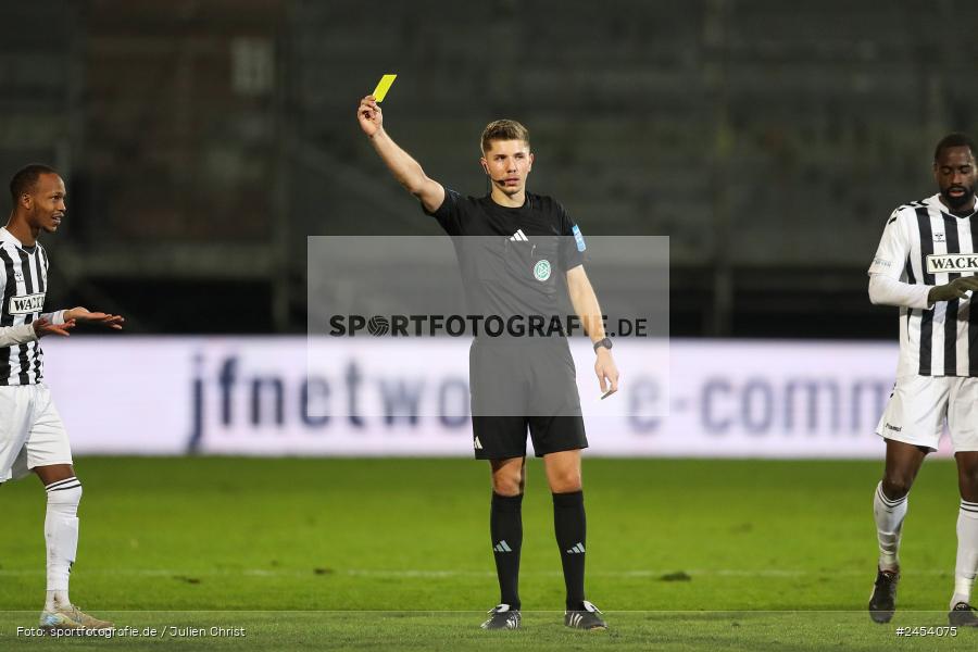 AKON Arena, Würzburg, 15.11.2024, sport, action, Fussball, BFV, 20. Spieltag, Regionalliga Bayern, SVW, FWK, SV Wacker Burghausen, FC Würzburger Kickers - Bild-ID: 2454075