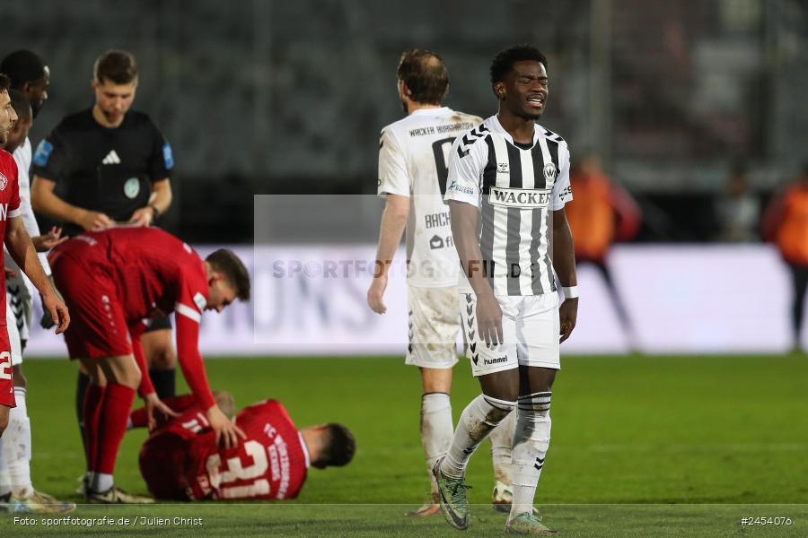 AKON Arena, Würzburg, 15.11.2024, sport, action, Fussball, BFV, 20. Spieltag, Regionalliga Bayern, SVW, FWK, SV Wacker Burghausen, FC Würzburger Kickers - Bild-ID: 2454076