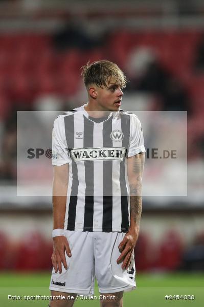 AKON Arena, Würzburg, 15.11.2024, sport, action, Fussball, BFV, 20. Spieltag, Regionalliga Bayern, SVW, FWK, SV Wacker Burghausen, FC Würzburger Kickers - Bild-ID: 2454080