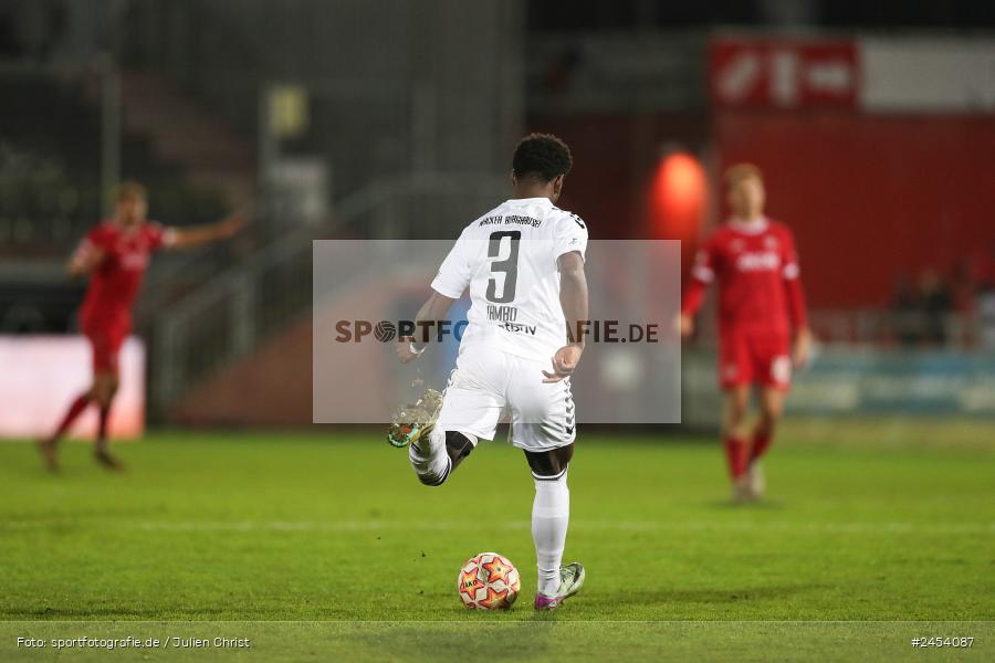 AKON Arena, Würzburg, 15.11.2024, sport, action, Fussball, BFV, 20. Spieltag, Regionalliga Bayern, SVW, FWK, SV Wacker Burghausen, FC Würzburger Kickers - Bild-ID: 2454087