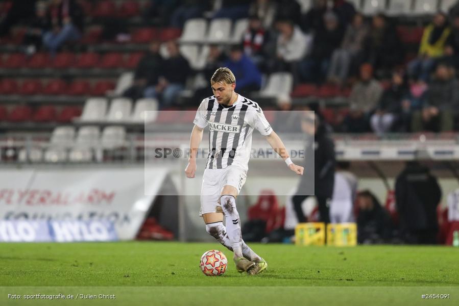 AKON Arena, Würzburg, 15.11.2024, sport, action, Fussball, BFV, 20. Spieltag, Regionalliga Bayern, SVW, FWK, SV Wacker Burghausen, FC Würzburger Kickers - Bild-ID: 2454091