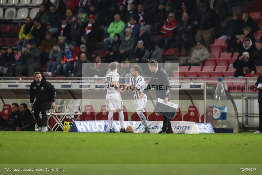 AKON Arena, Würzburg, 15.11.2024, sport, action, Fussball, BFV, 20. Spieltag, Regionalliga Bayern, SVW, FWK, SV Wacker Burghausen, FC Würzburger Kickers - Bild-ID: 2454099