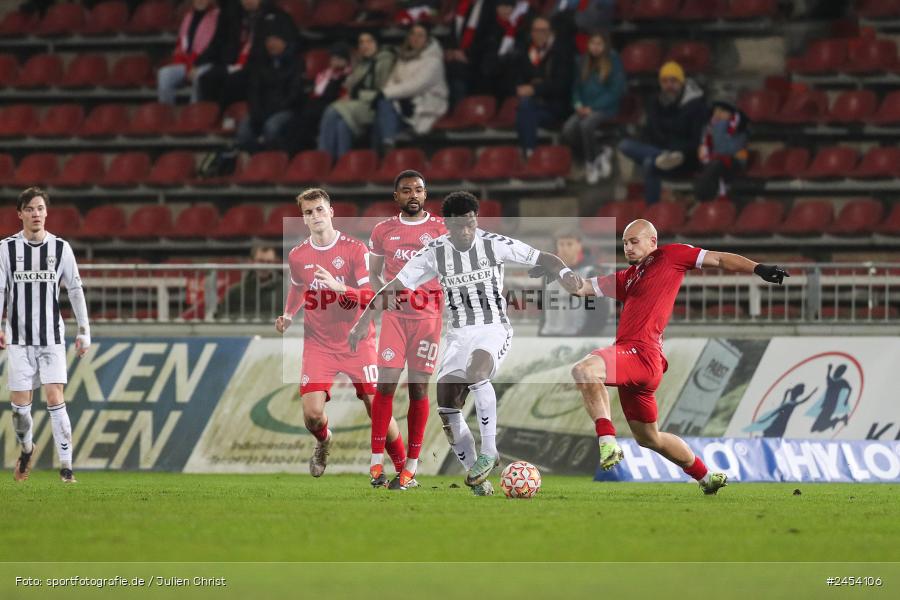 AKON Arena, Würzburg, 15.11.2024, sport, action, Fussball, BFV, 20. Spieltag, Regionalliga Bayern, SVW, FWK, SV Wacker Burghausen, FC Würzburger Kickers - Bild-ID: 2454106