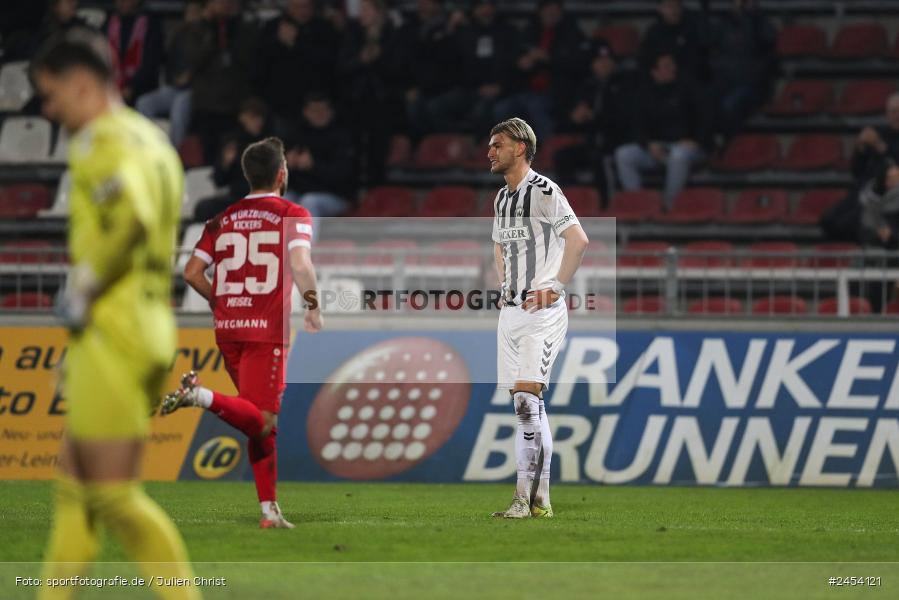 AKON Arena, Würzburg, 15.11.2024, sport, action, Fussball, BFV, 20. Spieltag, Regionalliga Bayern, SVW, FWK, SV Wacker Burghausen, FC Würzburger Kickers - Bild-ID: 2454121