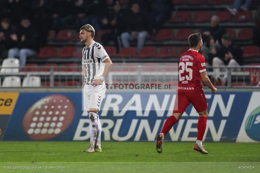 AKON Arena, Würzburg, 15.11.2024, sport, action, Fussball, BFV, 20. Spieltag, Regionalliga Bayern, SVW, FWK, SV Wacker Burghausen, FC Würzburger Kickers - Bild-ID: 2454124