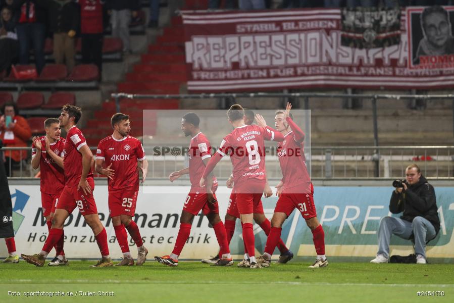 AKON Arena, Würzburg, 15.11.2024, sport, action, Fussball, BFV, 20. Spieltag, Regionalliga Bayern, SVW, FWK, SV Wacker Burghausen, FC Würzburger Kickers - Bild-ID: 2454130
