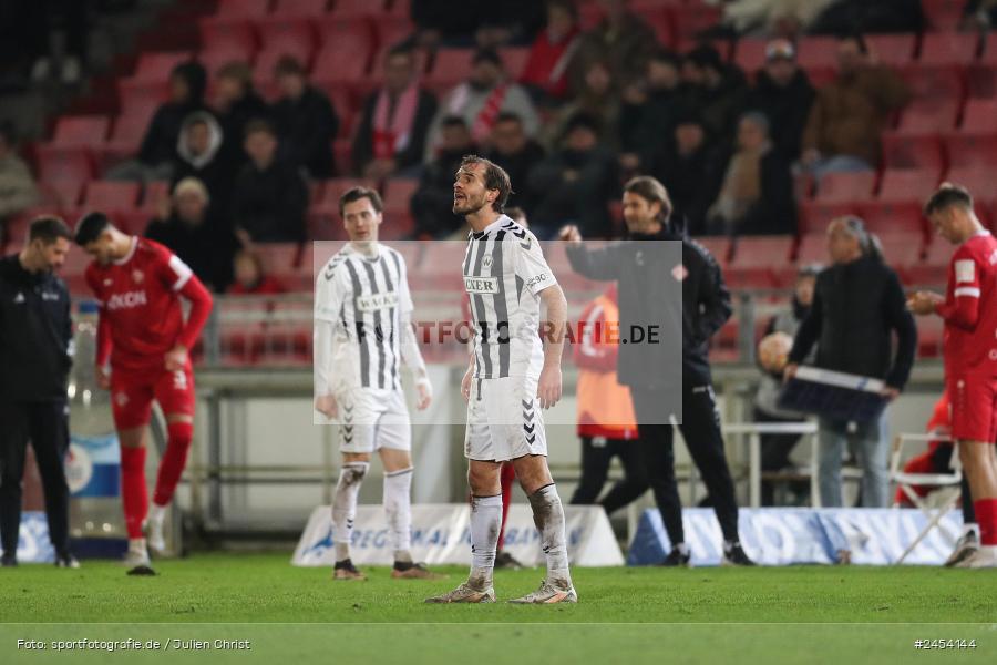 AKON Arena, Würzburg, 15.11.2024, sport, action, Fussball, BFV, 20. Spieltag, Regionalliga Bayern, SVW, FWK, SV Wacker Burghausen, FC Würzburger Kickers - Bild-ID: 2454144