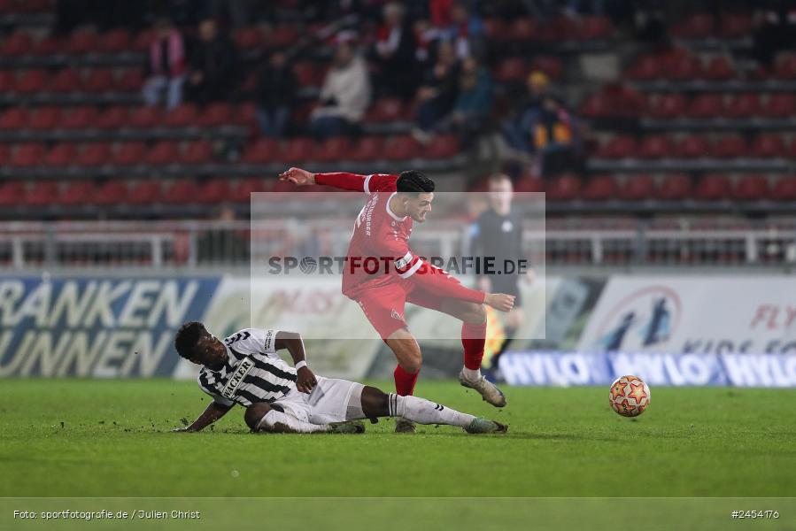 AKON Arena, Würzburg, 15.11.2024, sport, action, Fussball, BFV, 20. Spieltag, Regionalliga Bayern, SVW, FWK, SV Wacker Burghausen, FC Würzburger Kickers - Bild-ID: 2454176