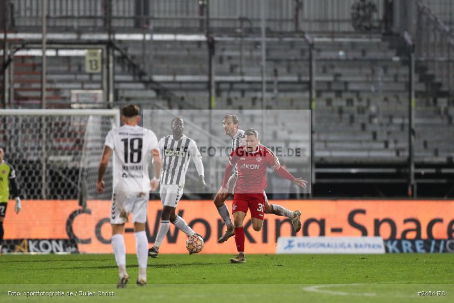 AKON Arena, Würzburg, 15.11.2024, sport, action, Fussball, BFV, 20. Spieltag, Regionalliga Bayern, SVW, FWK, SV Wacker Burghausen, FC Würzburger Kickers - Bild-ID: 2454178