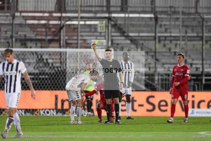 AKON Arena, Würzburg, 15.11.2024, sport, action, Fussball, BFV, 20. Spieltag, Regionalliga Bayern, SVW, FWK, SV Wacker Burghausen, FC Würzburger Kickers - Bild-ID: 2454180