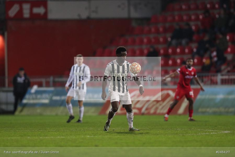 AKON Arena, Würzburg, 15.11.2024, sport, action, Fussball, BFV, 20. Spieltag, Regionalliga Bayern, SVW, FWK, SV Wacker Burghausen, FC Würzburger Kickers - Bild-ID: 2454217
