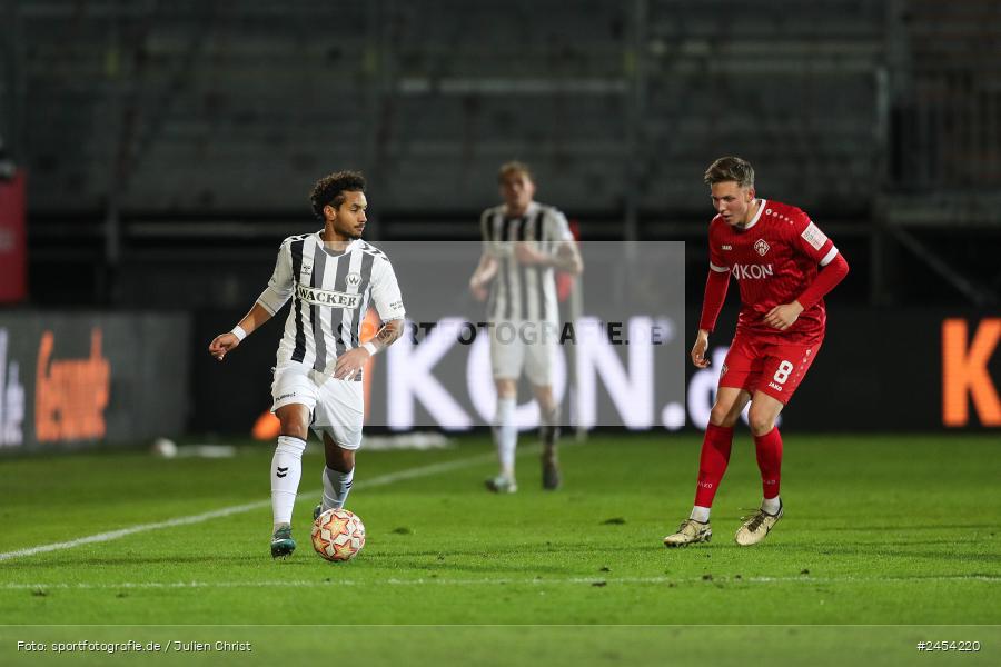 AKON Arena, Würzburg, 15.11.2024, sport, action, Fussball, BFV, 20. Spieltag, Regionalliga Bayern, SVW, FWK, SV Wacker Burghausen, FC Würzburger Kickers - Bild-ID: 2454220