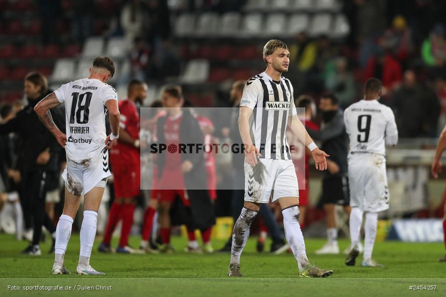 AKON Arena, Würzburg, 15.11.2024, sport, action, Fussball, BFV, 20. Spieltag, Regionalliga Bayern, SVW, FWK, SV Wacker Burghausen, FC Würzburger Kickers - Bild-ID: 2454257