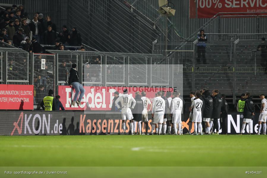 AKON Arena, Würzburg, 15.11.2024, sport, action, Fussball, BFV, 20. Spieltag, Regionalliga Bayern, SVW, FWK, SV Wacker Burghausen, FC Würzburger Kickers - Bild-ID: 2454261