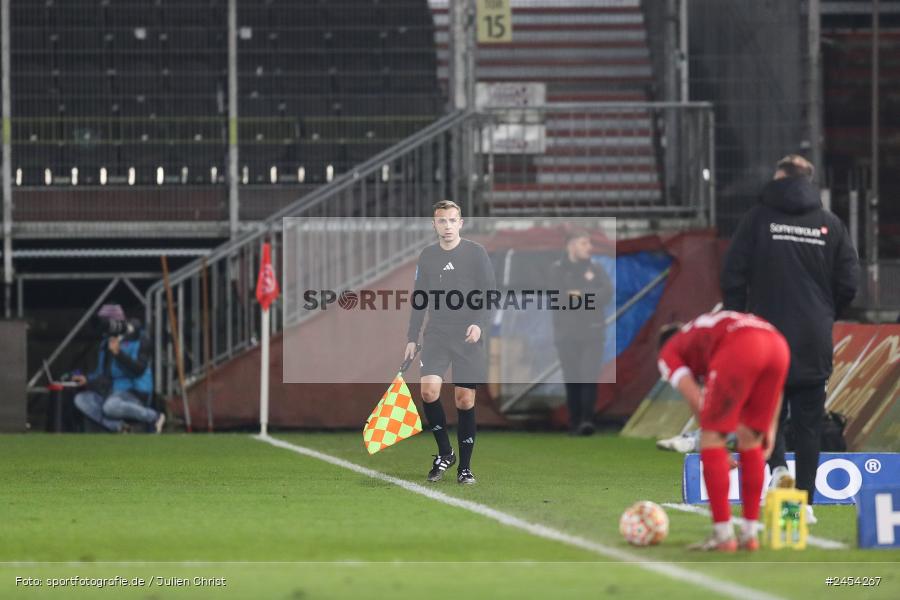 AKON Arena, Würzburg, 15.11.2024, sport, action, Fussball, BFV, 20. Spieltag, Regionalliga Bayern, SVW, FWK, SV Wacker Burghausen, FC Würzburger Kickers - Bild-ID: 2454267