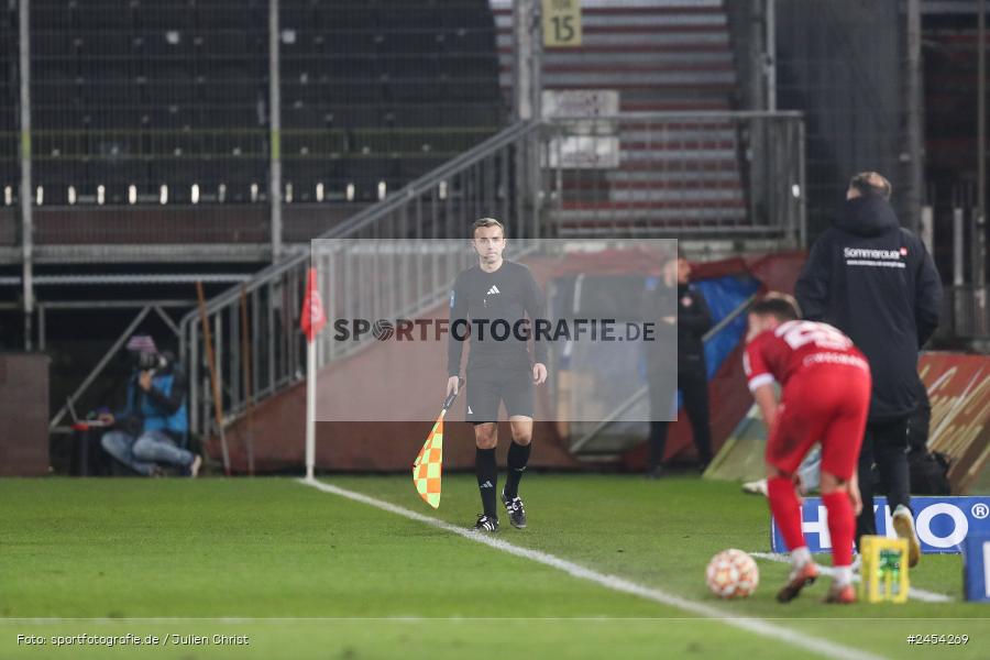 AKON Arena, Würzburg, 15.11.2024, sport, action, Fussball, BFV, 20. Spieltag, Regionalliga Bayern, SVW, FWK, SV Wacker Burghausen, FC Würzburger Kickers - Bild-ID: 2454269